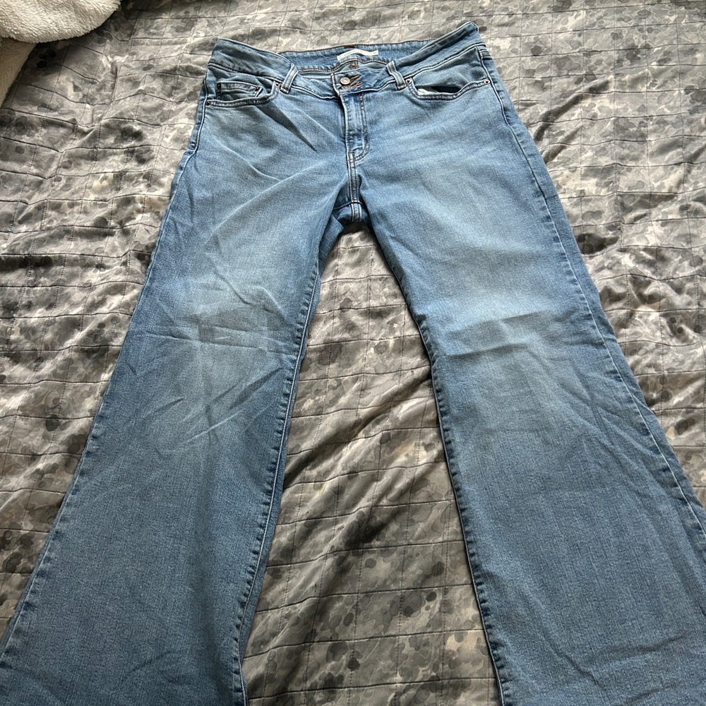 Levi’s Superlow Flare Jeans